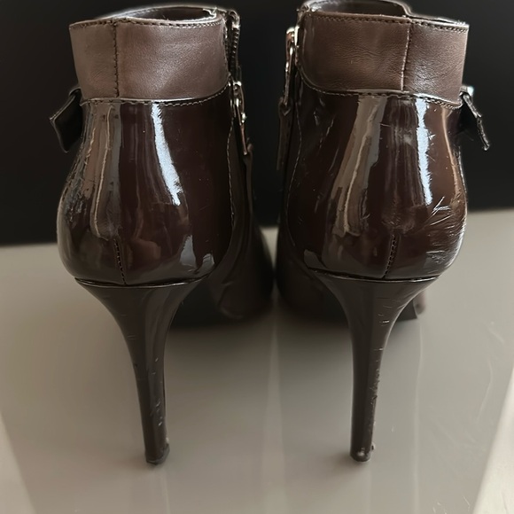 Ralph Lauren Women Halyn Bootie Brown Size 8M - Picture 5 of 5